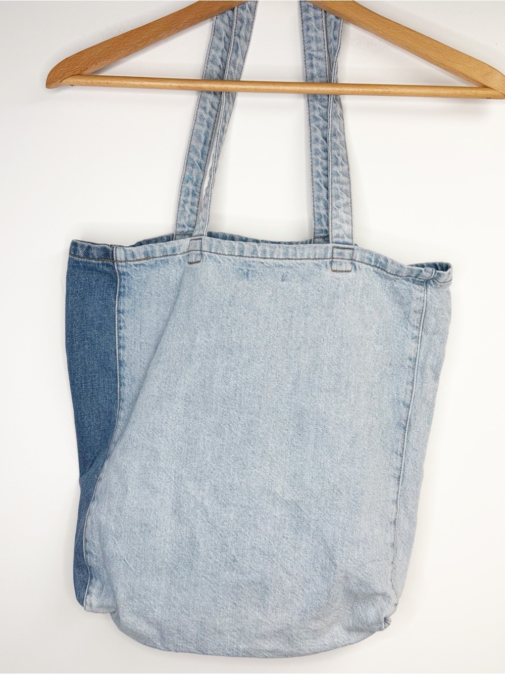 AEO Yin Yang Smiley Face Denim Tote Bag - Picture 3 of 4